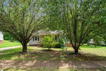 102 Pyle Court, Spartanburg, SC 29306 - Photo 3
