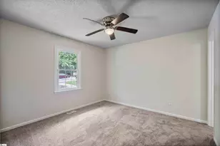 102 Pyle Ct, Spartanburg, SC 29306 - Photo 17