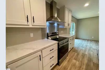 399 Charles Street, Enoree, SC 29335 - Photo 7