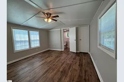 425 Cox Road, Greer, SC 29651 - Photo 9