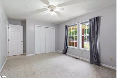 560 Center Drive, Taylors, SC 29687 - Photo 17