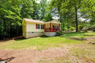 560 Center Dr, Taylors, SC 29687 - Photo 3