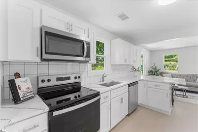 202 Loop Street, Greenville, SC 29609 - Photo 13