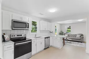 202 Loop St, Greenville, SC 29609 - Photo 11