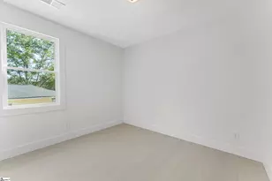 202 Loop St, Greenville, SC 29609 - Photo 25
