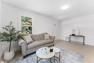 202 Loop St, Greenville, SC 29609 - Photo 9