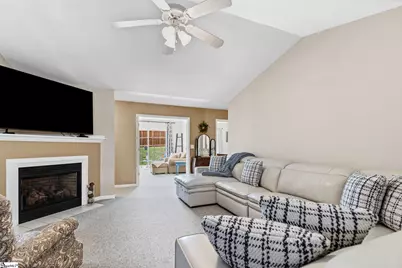 154 Kingscreek Drive, Greer, SC 29650 - Photo 5