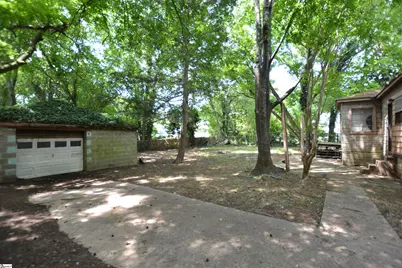 304 E Blue Ridge Drive, Greenville, SC 29609 - Photo 5