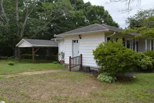521 S Spencer St, Duncan, SC 29334 - Photo 3