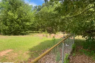 213 Destiny Dr, Gray Court, SC 29645 - Photo 9