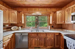 1310 Camp Creek Rd, Taylors, SC 29687 - Photo 13