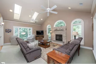 44 Carolina Way, Fountain Inn, SC 29633 - Photo 11