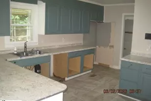 201 Confederate Cir, Taylors, SC 29687 - Photo 5