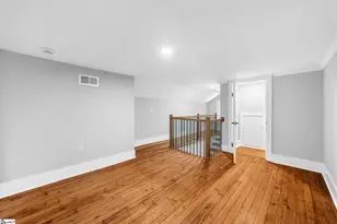 8 Amherst Ave, Greenville, SC 29605 - Photo 15