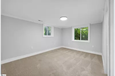 8 Amherst Avenue, Greenville, SC 29605 - Photo 37