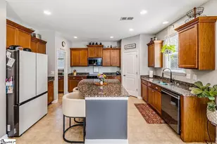 235 Castleton Cir, Boiling Springs, SC 29316 - Photo 13