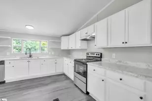 100 Riverbreeze Rd, Greenville, SC 29611 - Photo 3