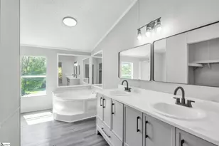 100 Riverbreeze Rd, Greenville, SC 29611 - Photo 5