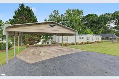 1754 Memorial Drive Extension, Greer, SC 29651 - Photo 3