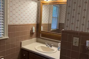 3855 Maid Marion Ln, Spartanburg, SC 29302 - Photo 5