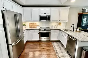 136 Pelham Springs Pl, Greenville, SC 29615 - Photo 7