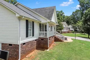 315 Double Bridge Rd, Boiling Springs, SC 29316 - Photo 5
