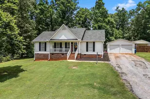 315 Double Bridge Rd, Boiling Springs, SC 29316 - Photo 3