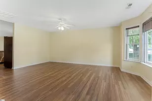 400 Panther Ct, Greer, SC 29651 - Photo 5
