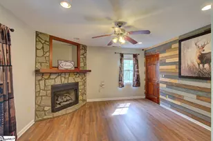 189 Caledonia Rd, Landrum, SC 29356 - Photo 23