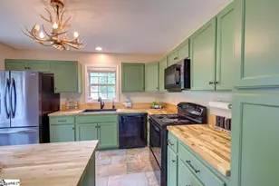189 Caledonia Rd, Landrum, SC 29356 - Photo 7