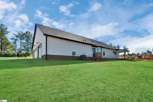 850 Cattle Dr, Laurens, SC 29360 - Photo 9