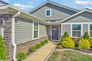 1104 Elowen Rd, Spartanburg, SC 29306 - Photo 3