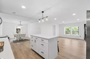 147 Taylor Rd, West Union, SC 29696 - Photo 9