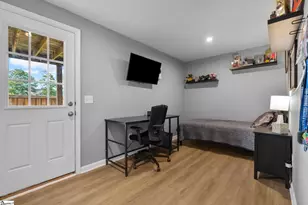 220 Brooklane Ct, Easley, SC 29642 - Photo 7