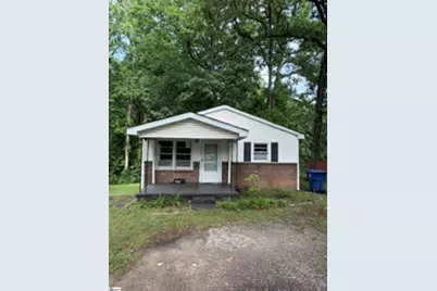 729 W Georgia Street, Woodruff, SC 29388 - Photo 1