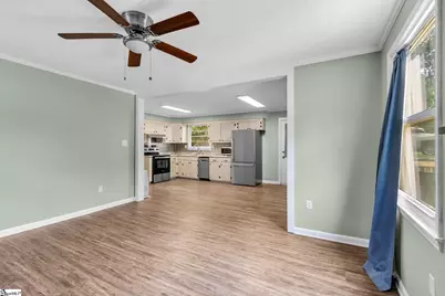 203 Shands Street, Clinton, SC 29325 - Photo 3