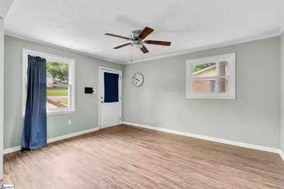 203 Shands Street, Clinton, SC 29325 - Photo 5