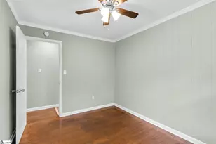 203 Shands St, Clinton, SC 29325 - Photo 15