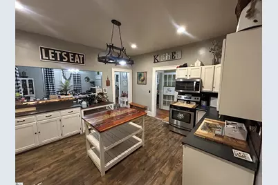 211 Duke Street, Ninety Six, SC 29666 - Photo 7