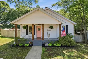 14 School St, Travelers Rest, SC 29690 - Photo 1