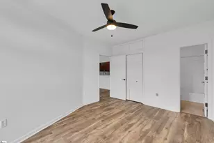 233 N Main St, Greenville, SC 29601 - Photo 9