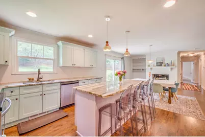 304 New Perry Road, Greenville, SC 29617 - Photo 11