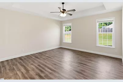 382 W Darby Road, Greenville, SC 29609 - Photo 15