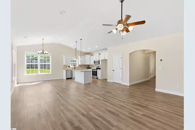 382 W Darby Road, Greenville, SC 29609 - Photo 7