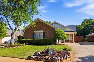 4 Parkins Pl, Greenville, SC 29607 - Photo 3