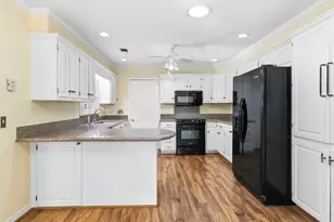 4 Parkins Pl, Greenville, SC 29607 - Photo 19