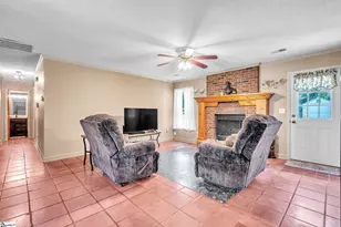 314 E Celestial Dr, Greer, SC 29651 - Photo 13