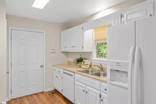 151 E Mountain Creek Rd, Greenville, SC 29609 - Photo 5