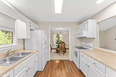 151 E Mountain Creek Road, Greenville, SC 29609 - Photo 7