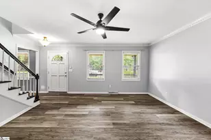 215 Bendingwood Cir, Taylors, SC 29687 - Photo 5